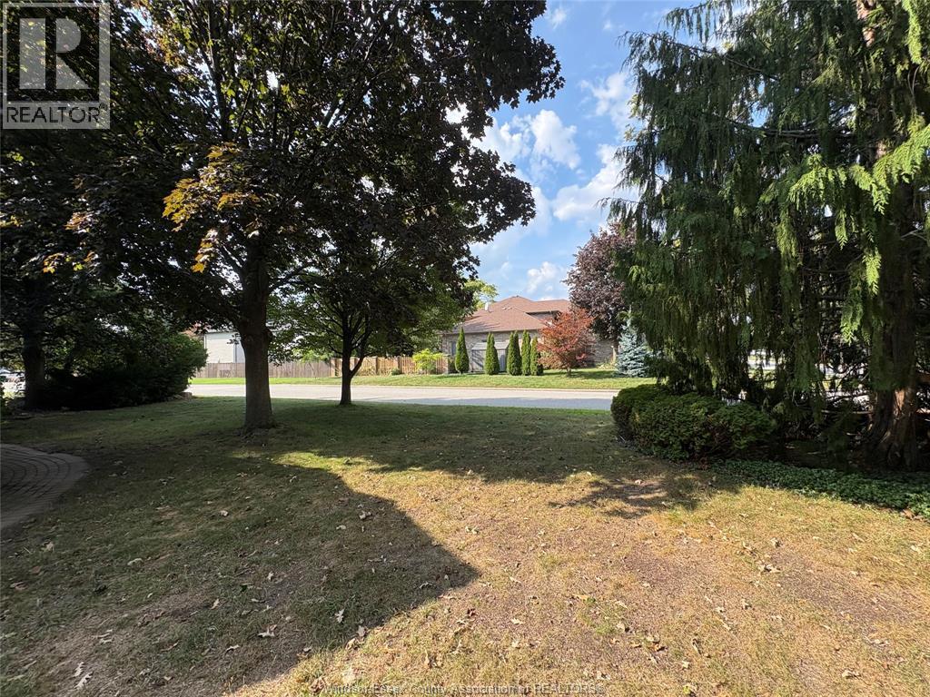 5871 Bagley Avenue, Lasalle, Ontario  N9H 2K6 - Photo 48 - 26021534