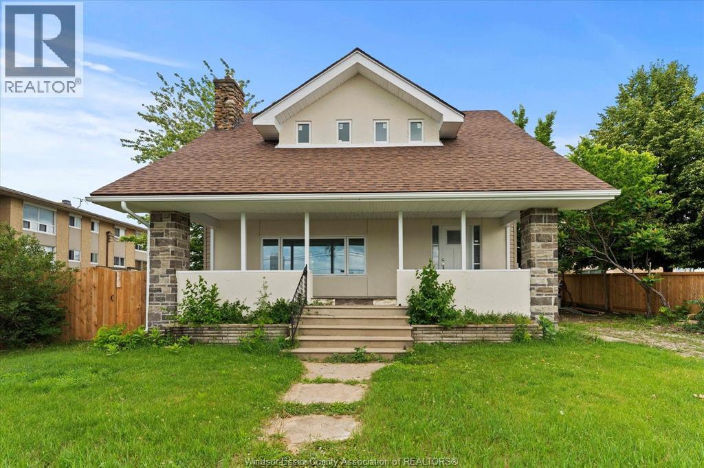 305 ERIE, Leamington, Ontario