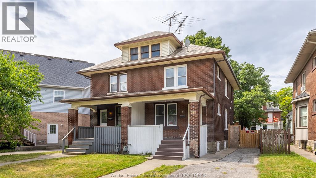 737 Piche, Windsor, Ontario