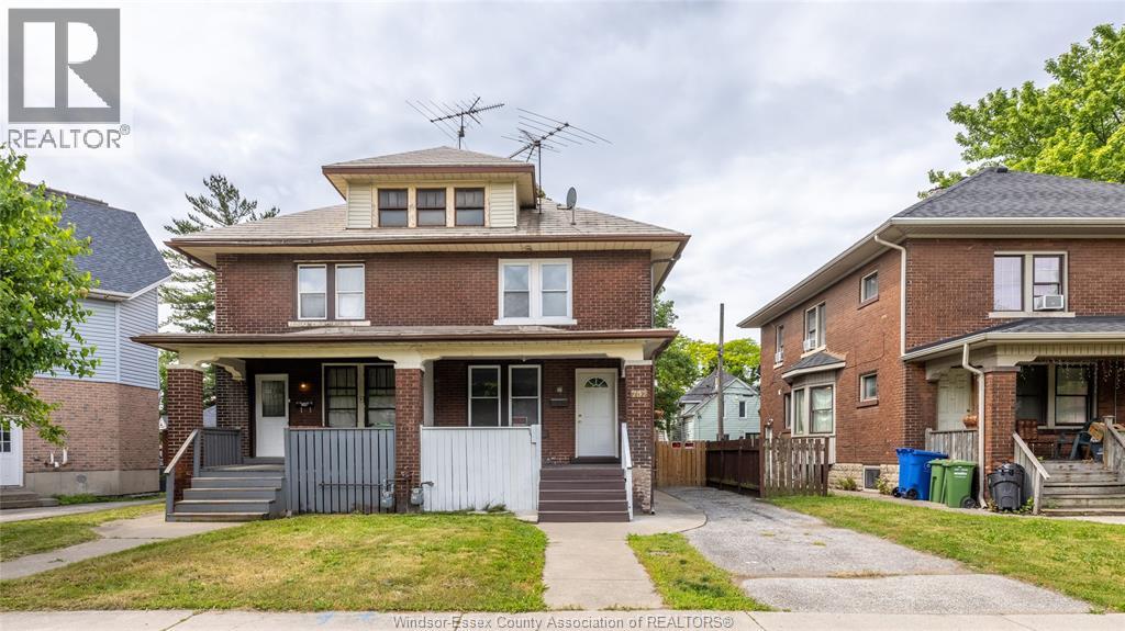 737 Piche, Windsor, Ontario  N9C 3G6 - Photo 23 - 26021568