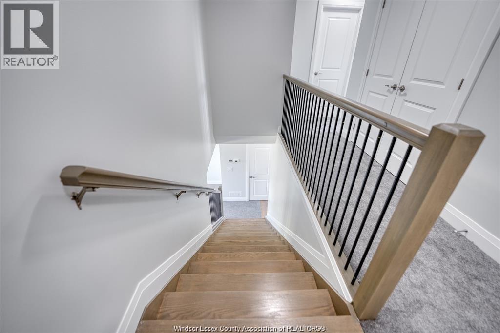 104 Eagle Street, Leamington, Ontario  N8H 0G5 - Photo 8 - 26021618