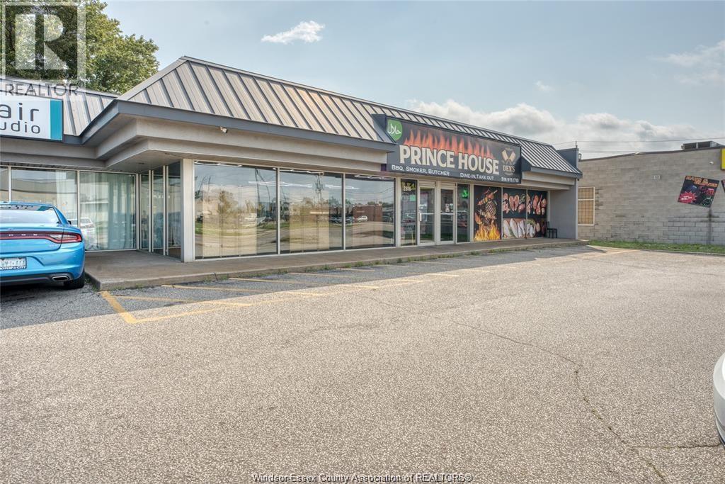 2814 Howard Avenue, Windsor, Ontario  N8X 3Y2 - Photo 2 - 26021642