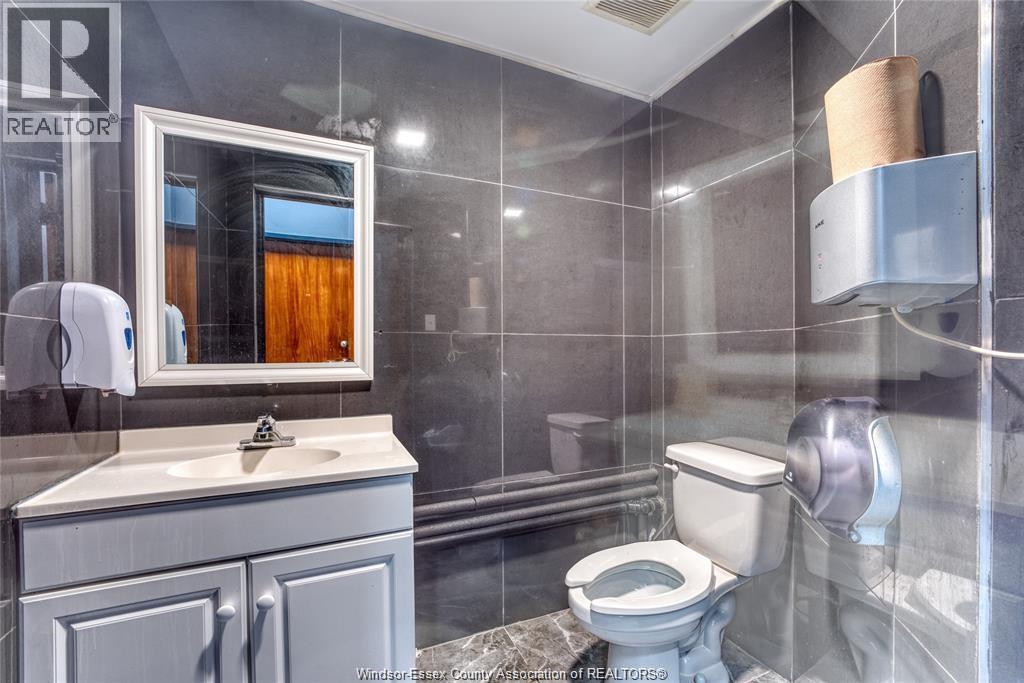 2814 Howard Avenue, Windsor, Ontario  N8X 3Y2 - Photo 38 - 26021642
