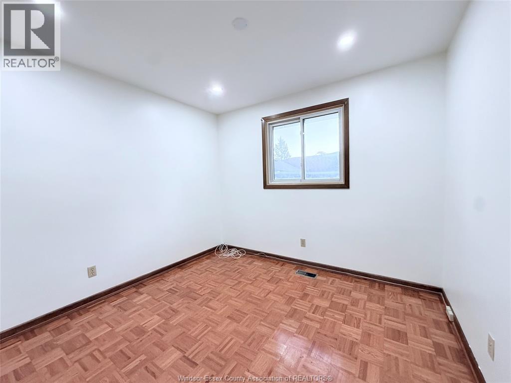 9495 Beachdale Unit# Upper, Windsor, Ontario  N8R 1S4 - Photo 10 - 26021433
