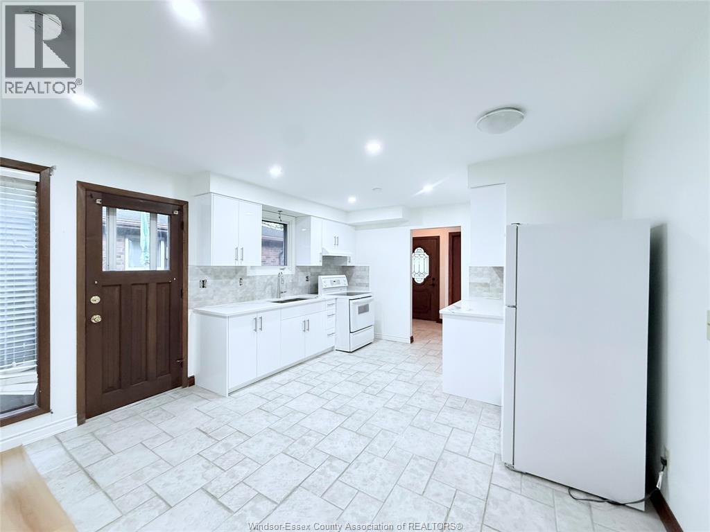 9495 Beachdale Unit# Upper, Windsor, Ontario  N8R 1S4 - Photo 6 - 26021433