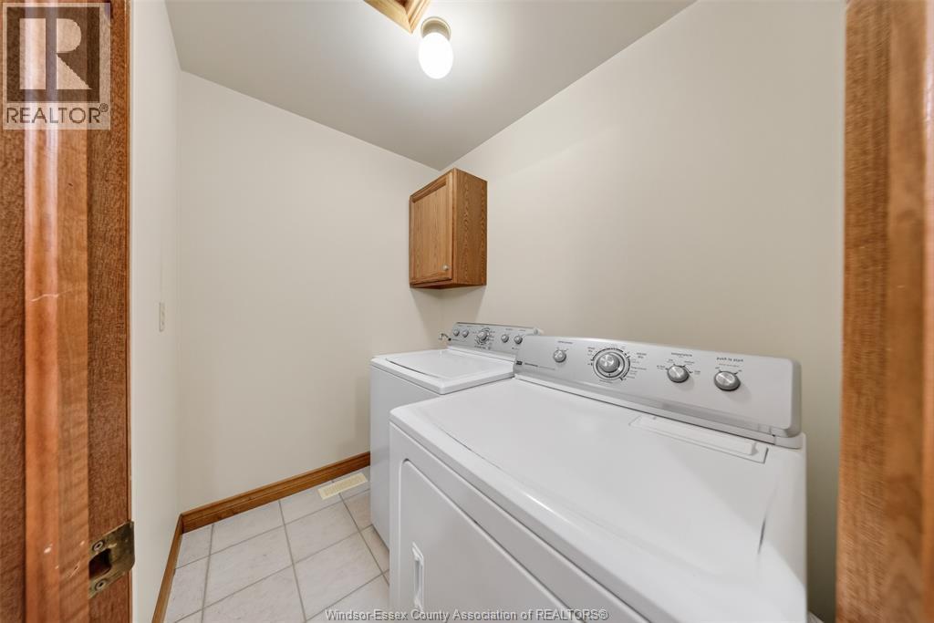 589 Olcott Avenue, Lasalle, Ontario  N9J 3M4 - Photo 15 - 26021665