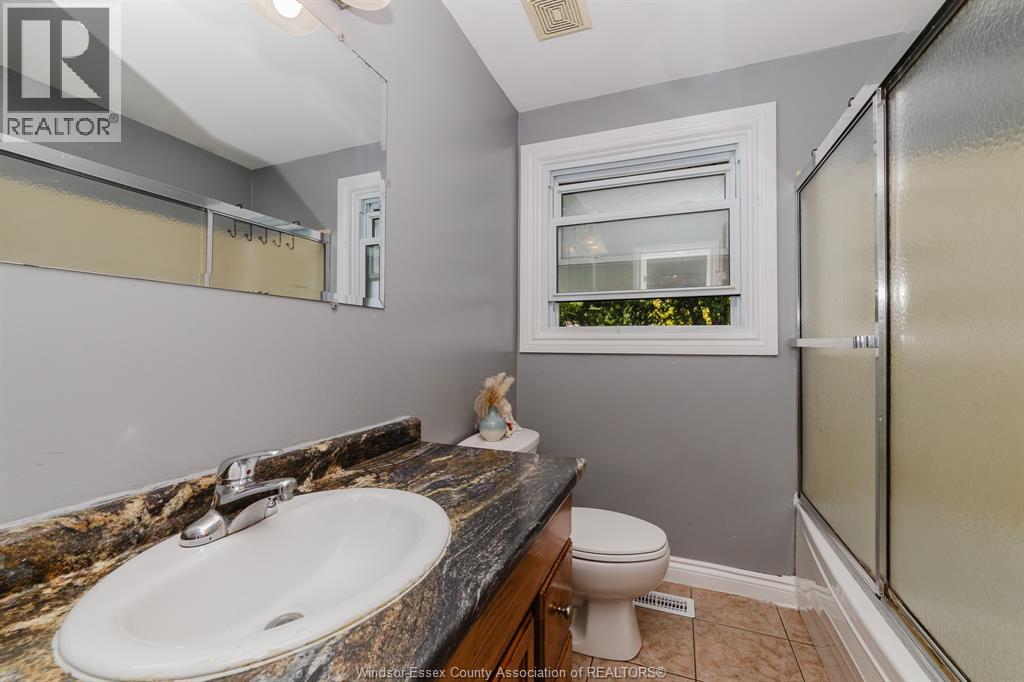 3018 Grandview Street, Windsor, Ontario  N8T 2L9 - Photo 15 - 26021669