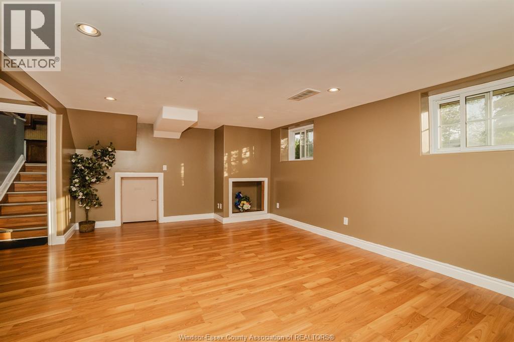 3018 Grandview Street, Windsor, Ontario  N8T 2L9 - Photo 16 - 26021669