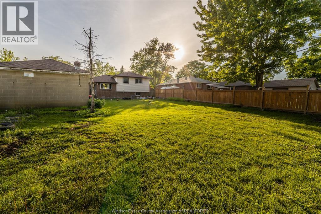 3018 Grandview Street, Windsor, Ontario  N8T 2L9 - Photo 24 - 26021669