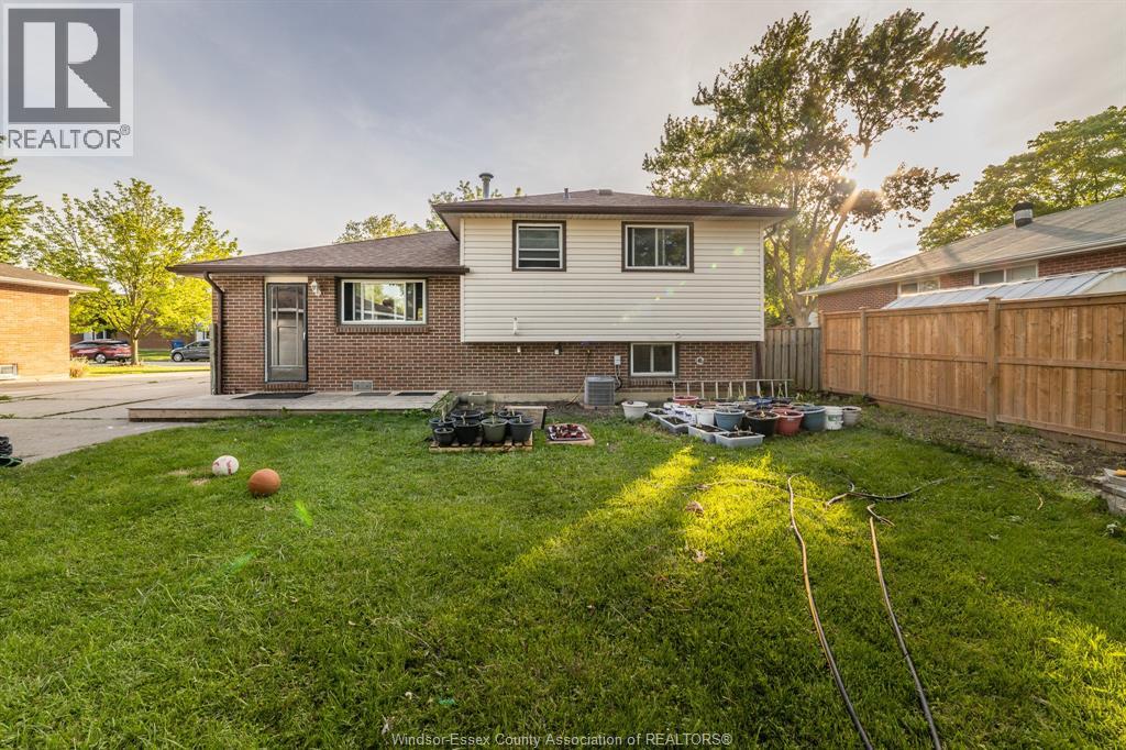3018 Grandview Street, Windsor, Ontario  N8T 2L9 - Photo 25 - 26021669