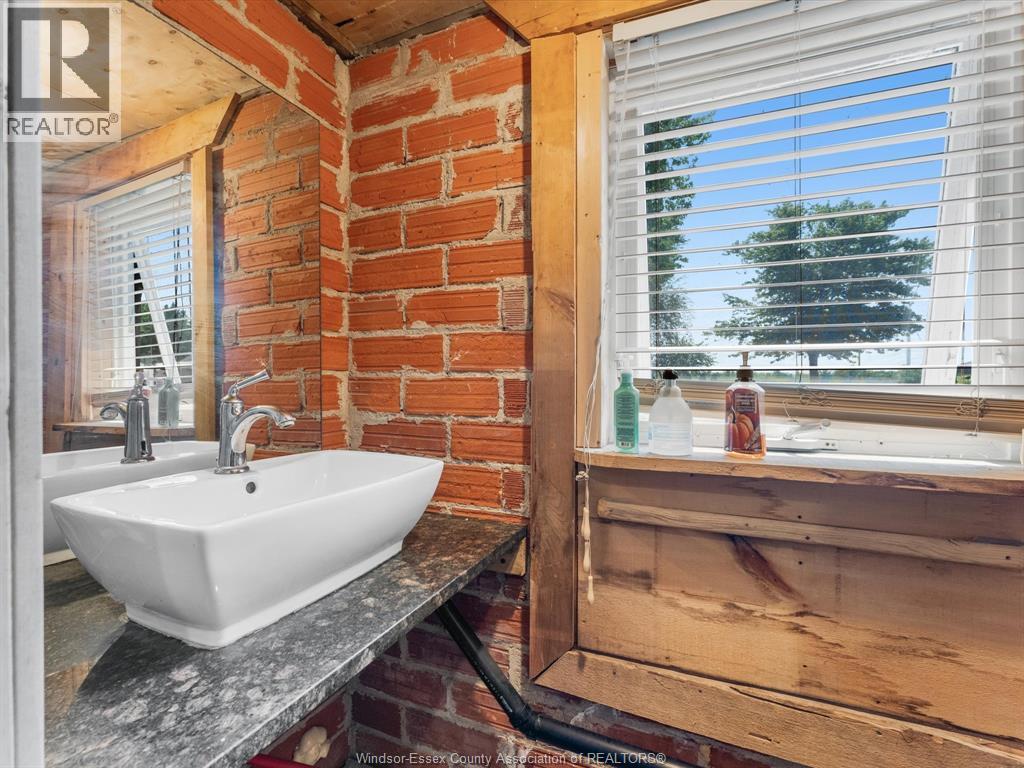 343 County Rd 14, Cottam, Ontario  N0R 1B0 - Photo 46 - 26021682
