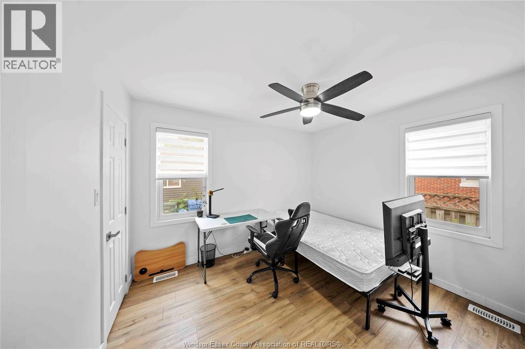 3495 Longfellow Avenue, Windsor, Ontario  N9E 2L8 - Photo 34 - 26021688