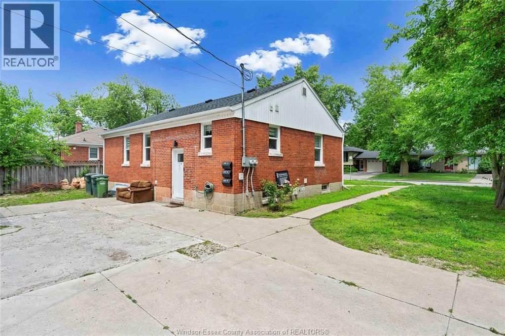 3495 Longfellow Avenue, Windsor, Ontario  N9E 2L8 - Photo 9 - 26021688