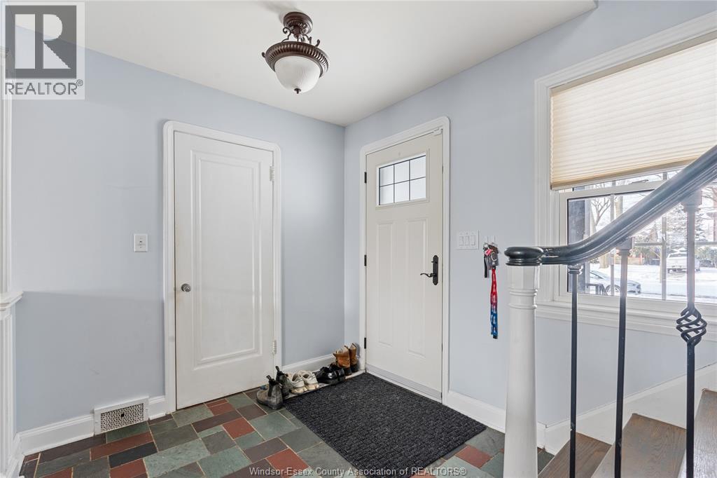 282 Rossini Unit# Upper, Windsor, Ontario  N8N 2Z1 - Photo 3 - 26021686