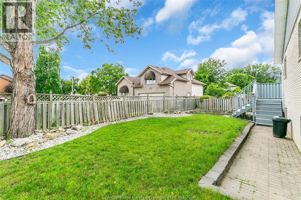2854 Mangin Crescent, Windsor, Ontario  N9E 4K7 - Photo 36 - 26021700