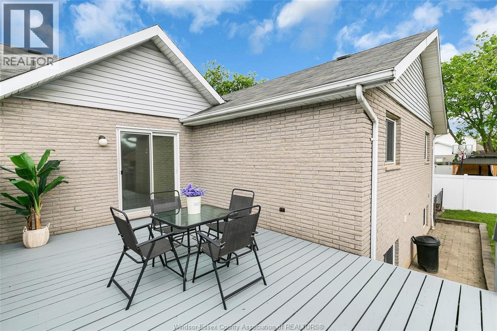 2854 Mangin Crescent, Windsor, Ontario  N9E 4K7 - Photo 37 - 26021700