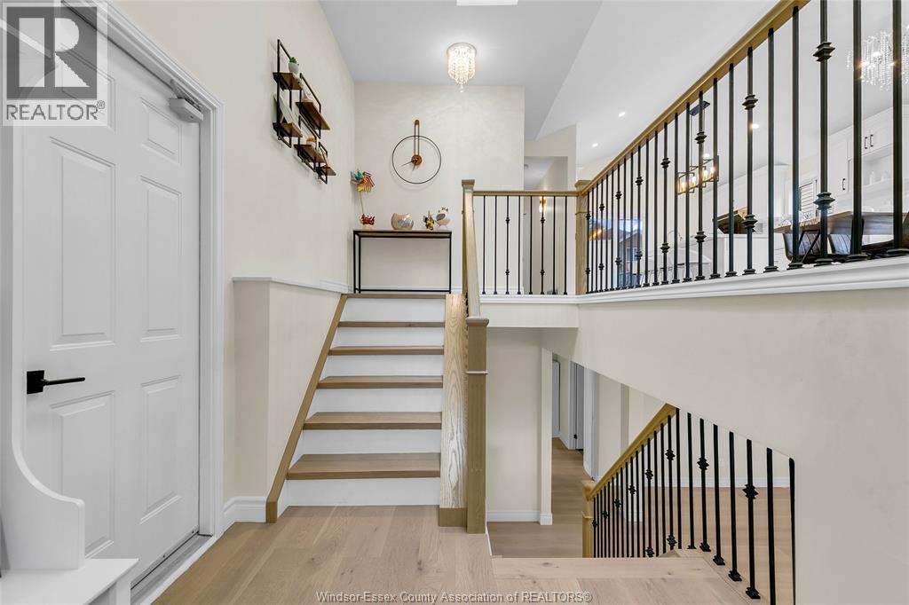 2854 Mangin Crescent, Windsor, Ontario  N9E 4K7 - Photo 4 - 26021700