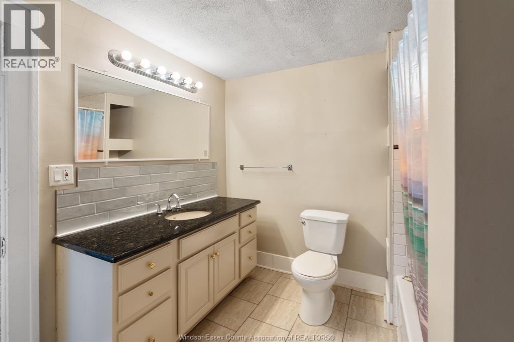 2284 Fraser Avenue, Windsor, Ontario  N8X 3Z7 - Photo 33 - 26021465