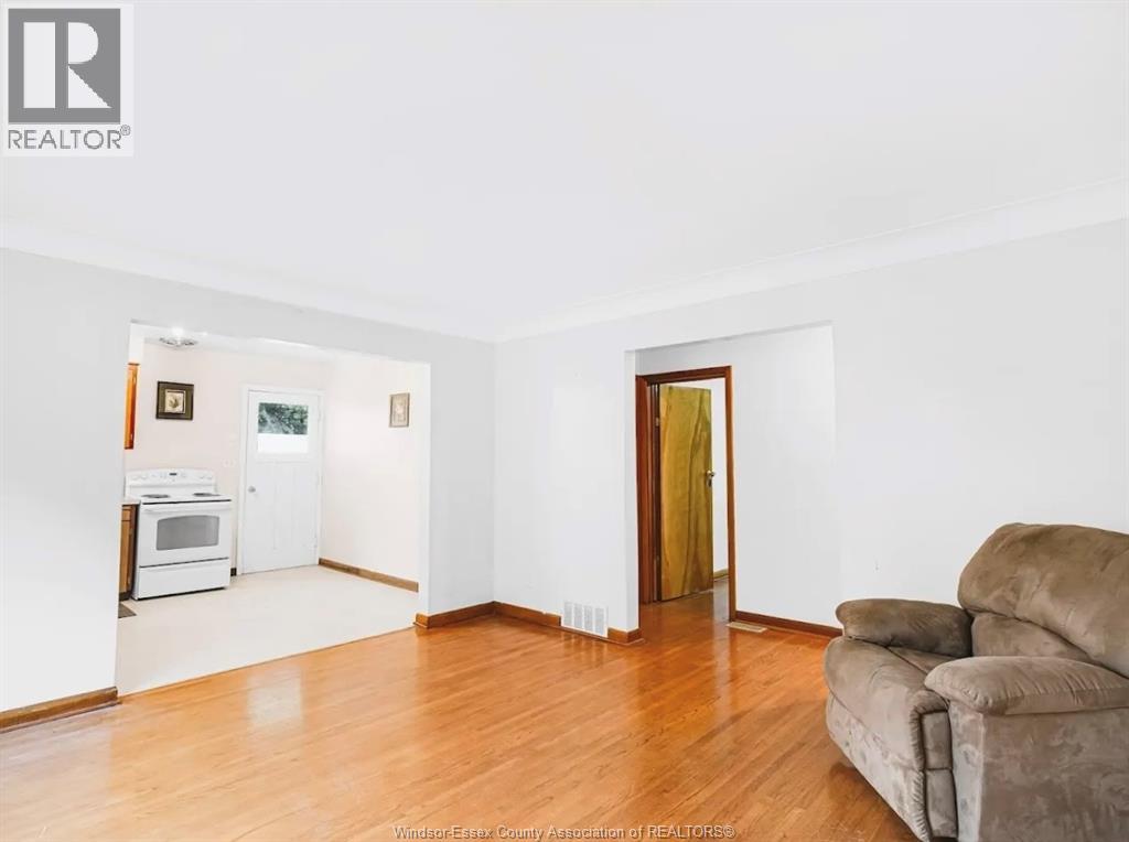 1637 Drouillard Unit# Main, Windsor, Ontario  N8Y 2S4 - Photo 3 - 26021731