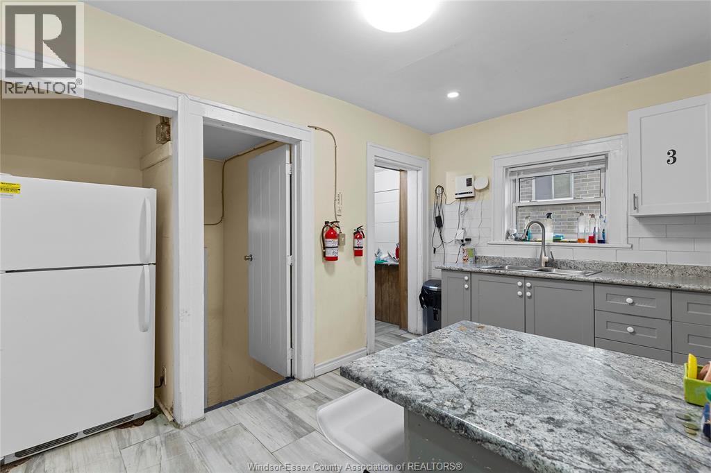609 St. Joseph, Windsor, Ontario  N9C 3H3 - Photo 17 - 26021685