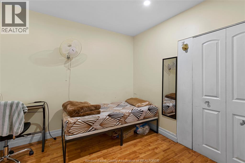 609 St. Joseph, Windsor, Ontario  N9C 3H3 - Photo 5 - 26021685