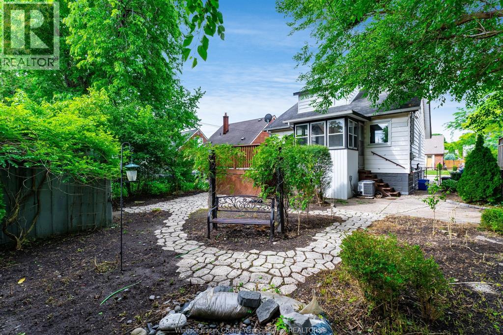 870 St. Louis, Windsor, Ontario  N8S 2K5 - Photo 49 - 26021547