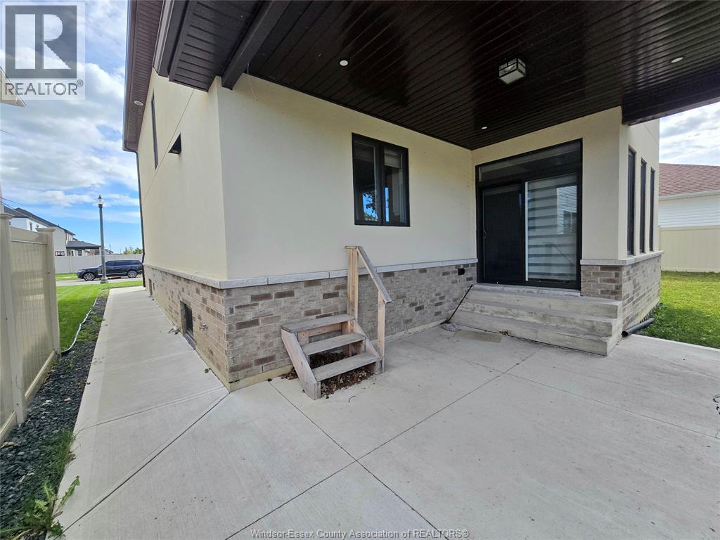319 Christine Avenue, Belle River, Ontario  N8L 1B5 - Photo 29 - 26021776