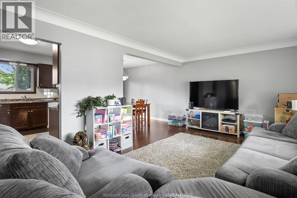 399 St. Peter Street, Lakeshore, Ontario  N8L 0N3 - Photo 4 - 26021796