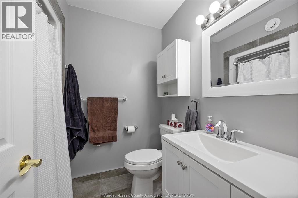 399 St. Peter Street, Lakeshore, Ontario  N8L 0N3 - Photo 8 - 26021796