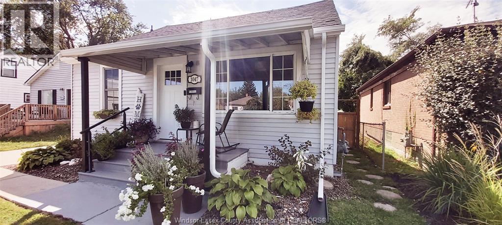 1047 Esdras Avenue, Windsor, Ontario  N8S 2N1 - Photo 2 - 26021795