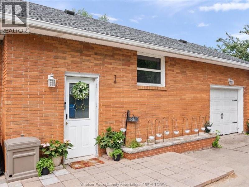 636 Cabana, Windsor, Ontario  N9G 1A4 - Photo 20 - 26021813