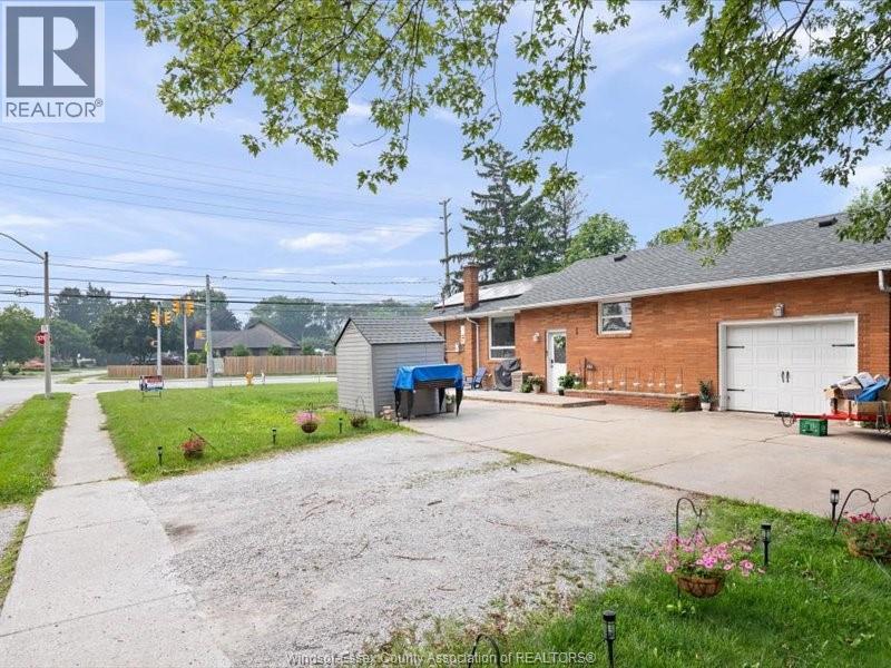 636 Cabana, Windsor, Ontario  N9G 1A4 - Photo 22 - 26021813