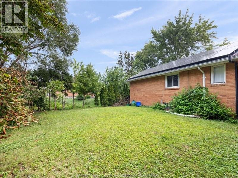 636 Cabana, Windsor, Ontario  N9G 1A4 - Photo 24 - 26021813