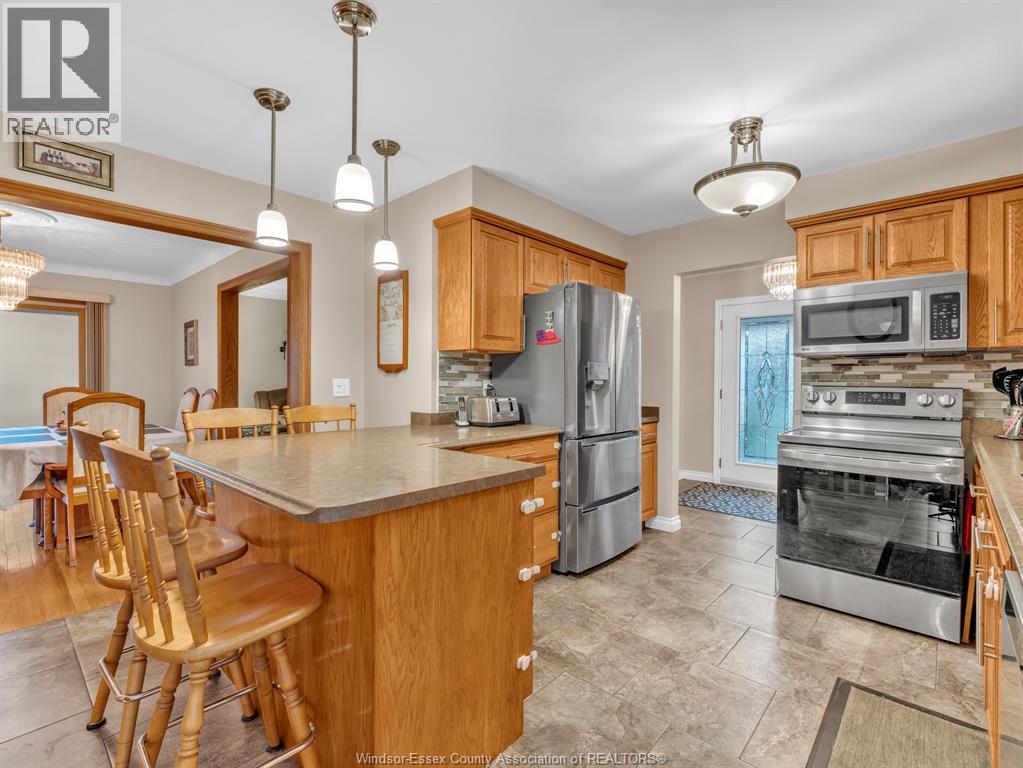 9975 Holly Crescent, Windsor, Ontario  N8R 1Y6 - Photo 16 - 26021735