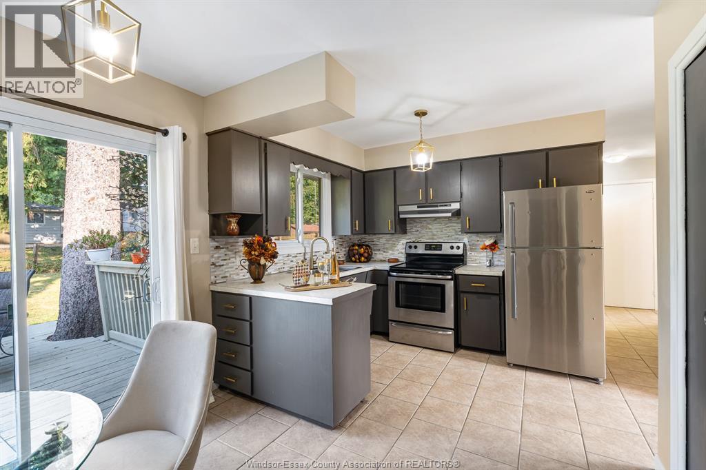 1 Longfield Lane, Leamington, Ontario  N8H 2R8 - Photo 11 - 26021816
