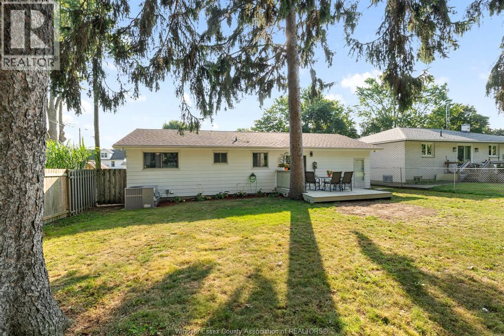 1 Longfield Lane, Leamington, Ontario  N8H 2R8 - Photo 24 - 26021816