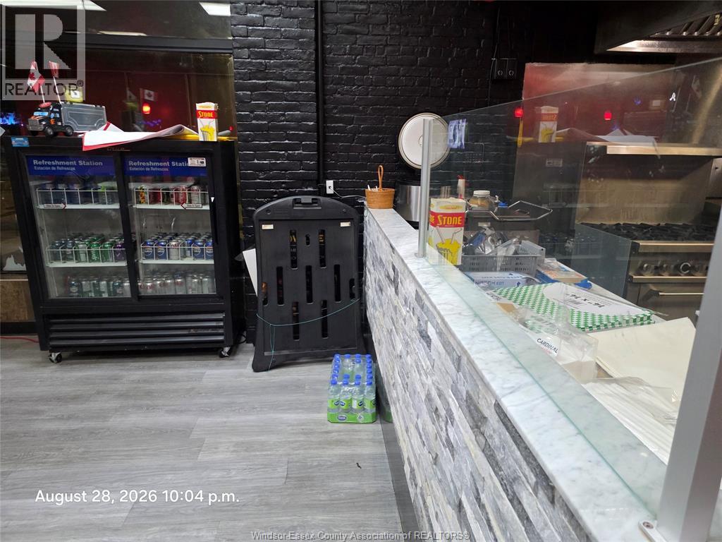 530 Ouellette Avenue Unit# 1, Windsor, Ontario  N9A 1B7 - Photo 5 - 26021857