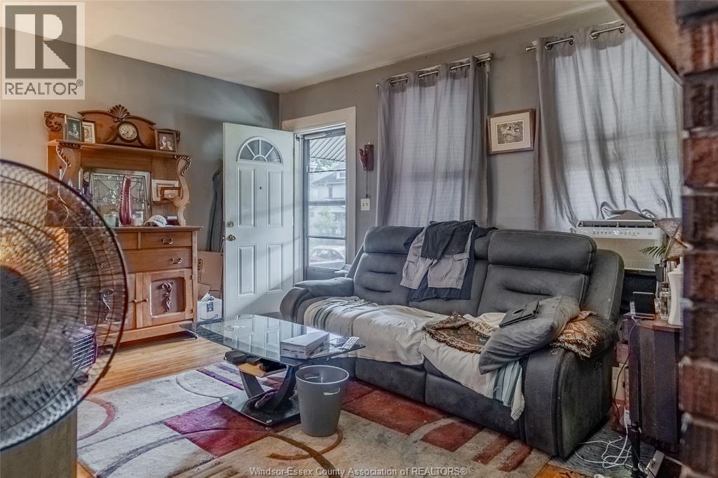 344-46 Elm Avenue, Windsor, Ontario  N9A 5H1 - Photo 6 - 26021852