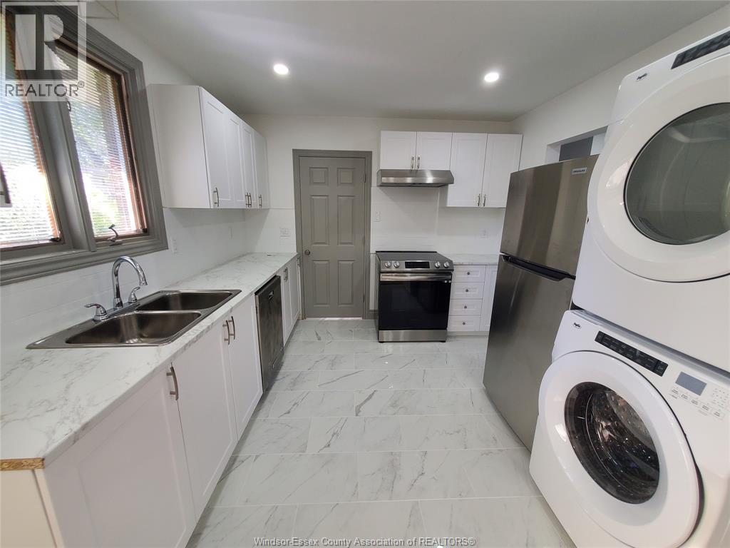 3285 St. Patricks Unit# Main, Windsor, Ontario  N9E 3H2 - Photo 3 - 26021824