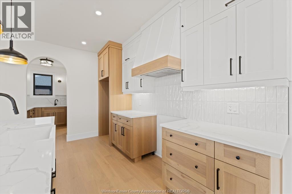 5240 Rafael, Tecumseh, Ontario  N0R 1K0 - Photo 12 - 26021866