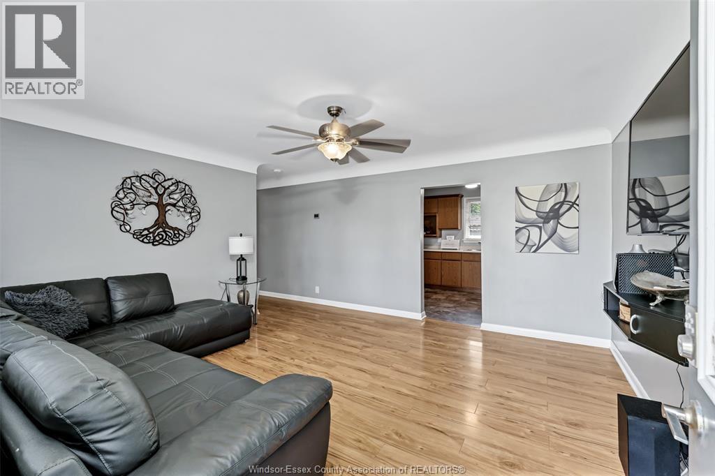 170 Superior Street, Lasalle, Ontario  N9J 1H3 - Photo 7 - 26021842