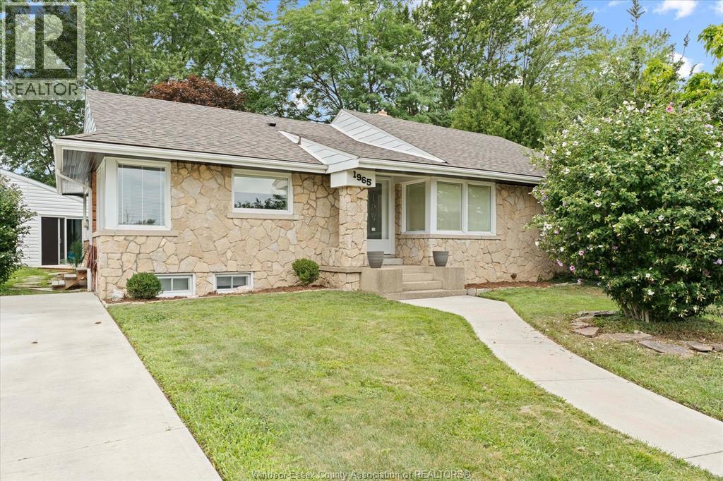 1965 OLIVE ROAD, Windsor, Ontario
