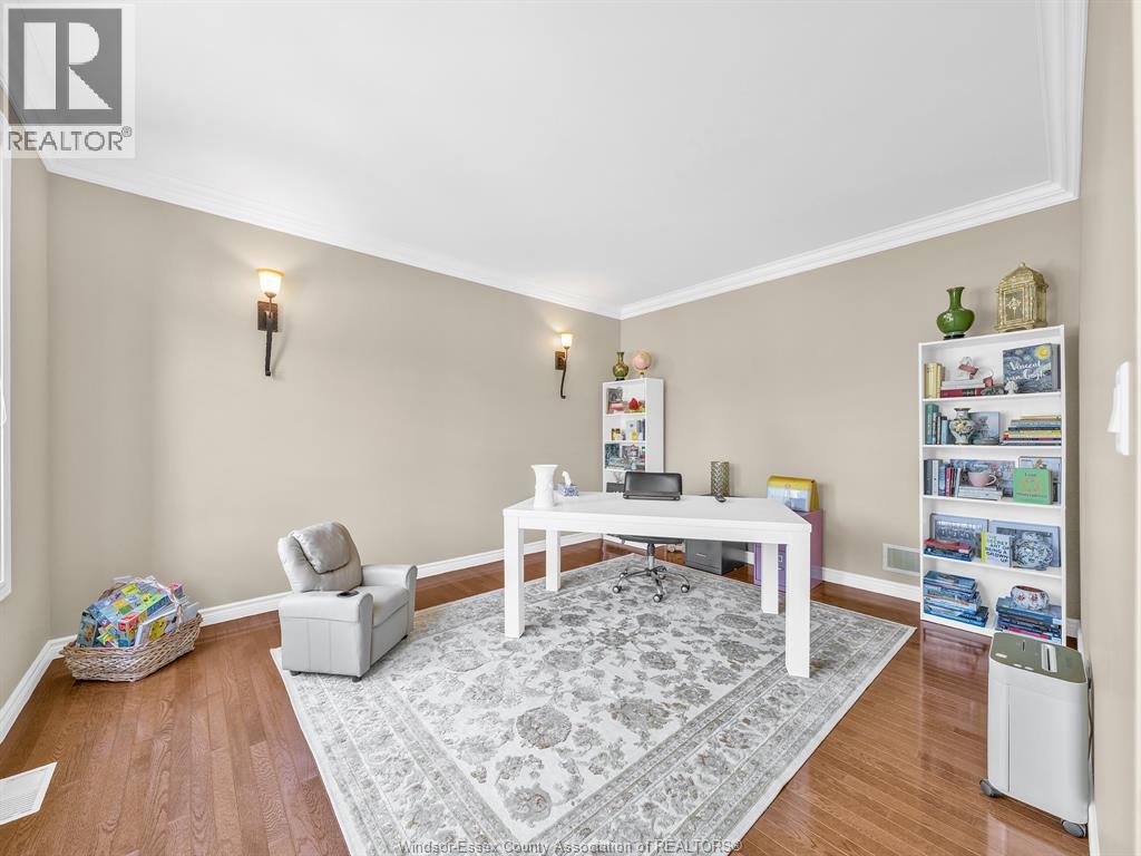 1049 Huntington Boulevard, Lakeshore, Ontario  N0R 1A0 - Photo 7 - 26021799