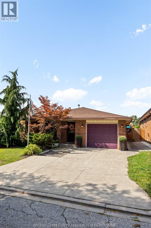2841 Garvey Crescent, Windsor, Ontario  N8W 4W7 - Photo 2 - 26021871