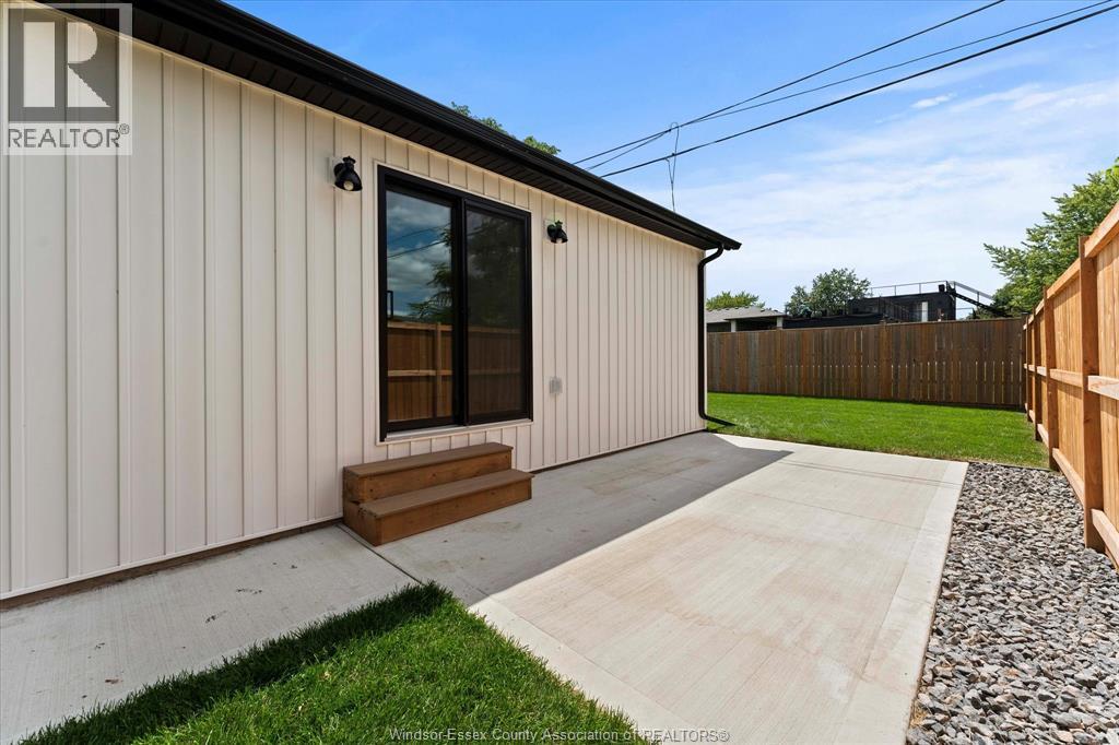 557 Elinor Street Unit# Unit B (Adu), Windsor, Ontario  N8P 1E3 - Photo 3 - 26021876