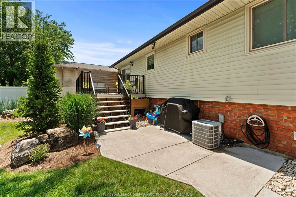 405 State Street, Lasalle, Ontario  N9J 3G1 - Photo 32 - 26021899