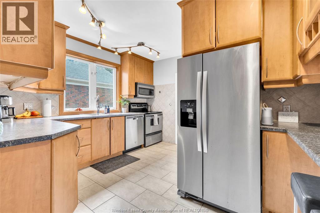 466 Matthew Brady, Windsor, Ontario  N8S 3J6 - Photo 5 - 26021827