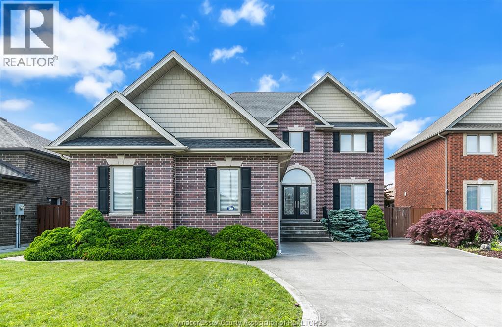 2259 St Patrick's Avenue, Windsor, Ontario  N9B 3Y4 - Photo 1 - 26021893