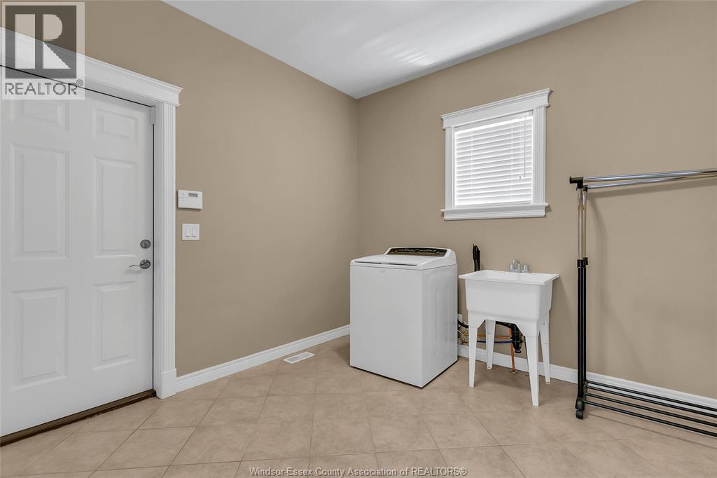 2259 St Patrick's Avenue, Windsor, Ontario  N9B 3Y4 - Photo 18 - 26021893