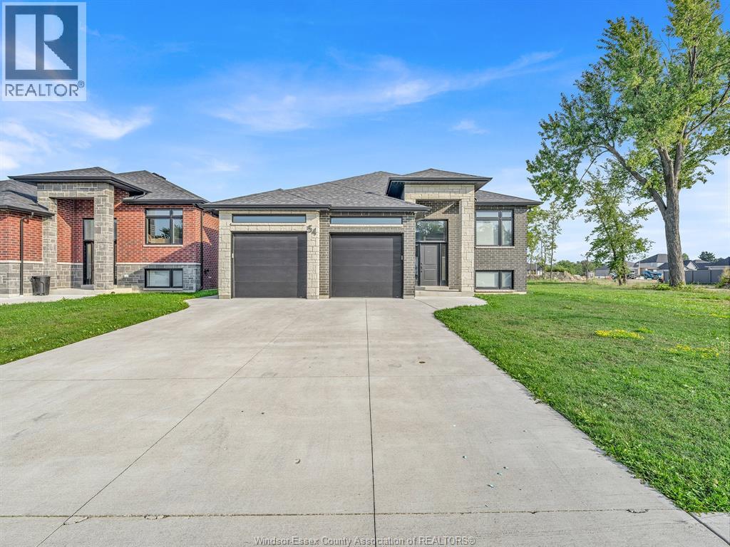 54 Redwood, Cottam, Ontario  N0R 1B0 - Photo 1 - 26021907